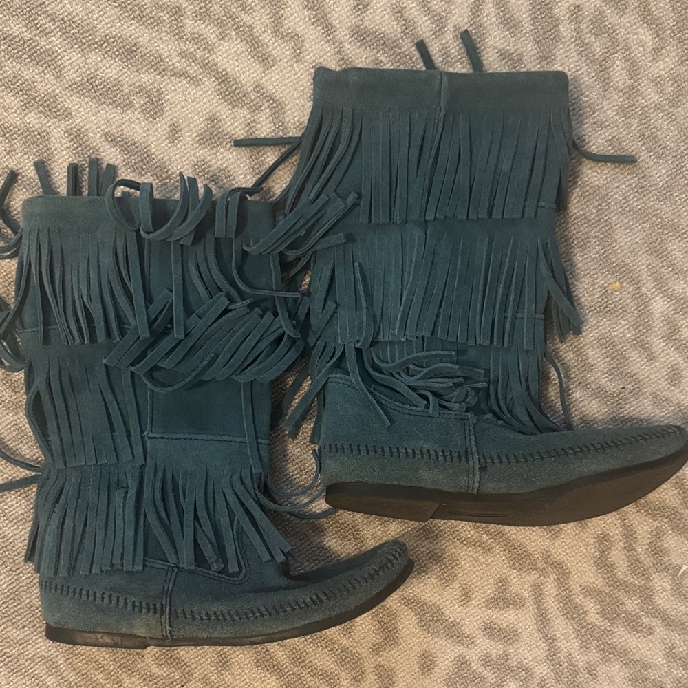 Minnetonka Fringed Suede Boots - Teal 10